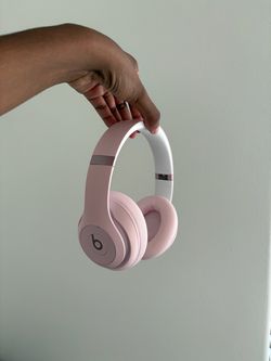 Matte Pink beats Studio Pro Wireless