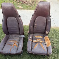 83-91 Porsche 944 Driver and Passenger Seats
