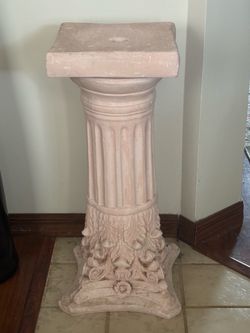 Decorative pedastal