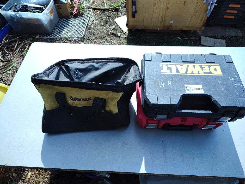 Tool Carrying Cases and Tool Bag DeWalt and Milwaukee