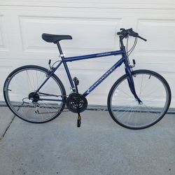 Roadmaster Navigator Road Bike