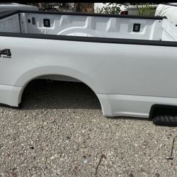 NEW 2O25 OEM Ford Truck 8’ Long Bed Body Super Duty F250 F350 White