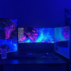 Gaming Pc Builder (IF YOU CAN SEE IT ITS AVAILABLE)