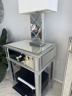 Mirror End Table and Lamp