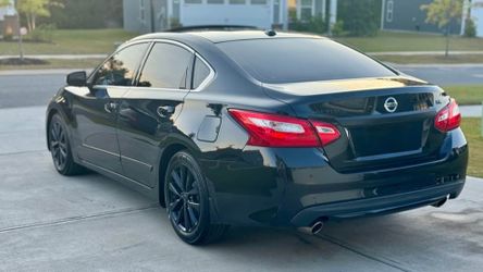 BEAUTIFUL 2016 Nissan Altima SL FOR SALE!