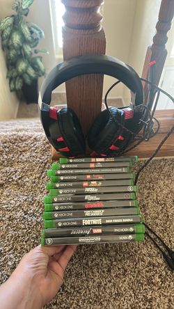 Xbox games and headset