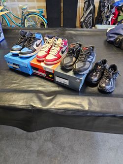 Kids shoes read description
