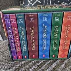 Harry Potter Book Set (READ FULL DESCRIPTION) 