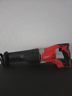 Milwaukee M18 sawzall