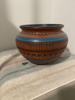 Handcrafted Navajo Pottery – Signed by Ernest & Shyla Watchman