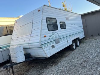 2000 Forest River Sierra Lite 21' - Only 2980 lbs! Sleeps 4, Awning