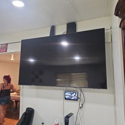 Samsung TV 75"