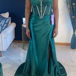 PROM DRESS