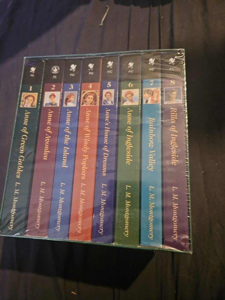 Anne Of Green Gables Brand New Book Set