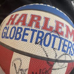 Harlem Globetrotters Signed Basketball 