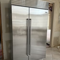 Sub-Zero 48” Built-In Refrigerator/Freezer – Professional Stainless – Excellent Condition