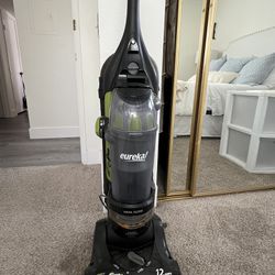 Eureka Vacuum cleaner 