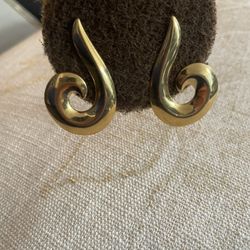 Vintage MONET Pierced Earrings Gold Plated White Enamel Swirl