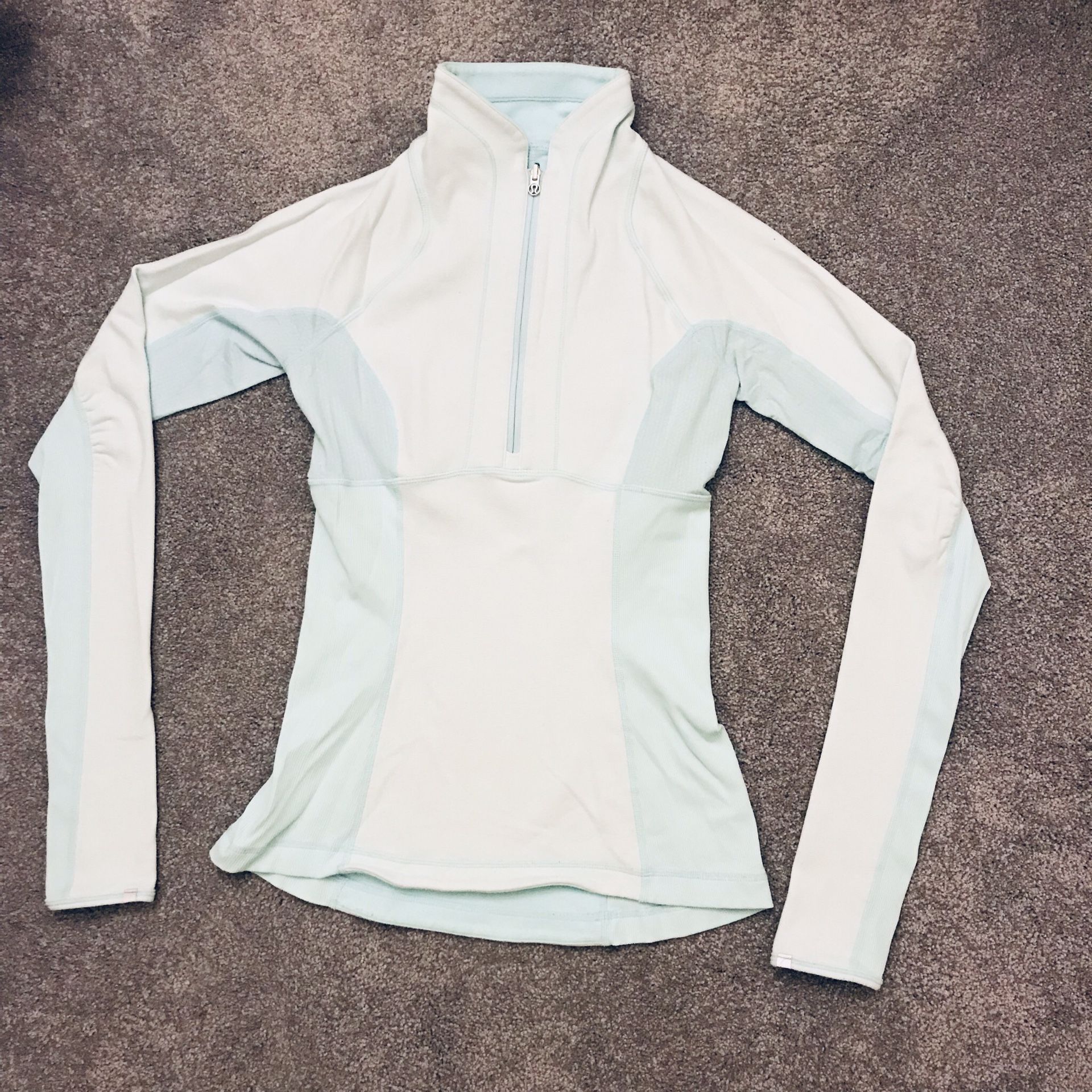 Lululemon Aqua zip up Top Size 4/XS