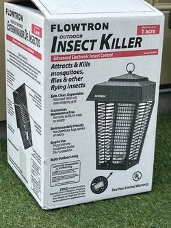 FLOWTRON Effective up to OUTDOOR 1 acre INSECT KILLER Advanced Electronic Insect Control Model BK40D Attracts & Kills mosquitoes, flies & other flying