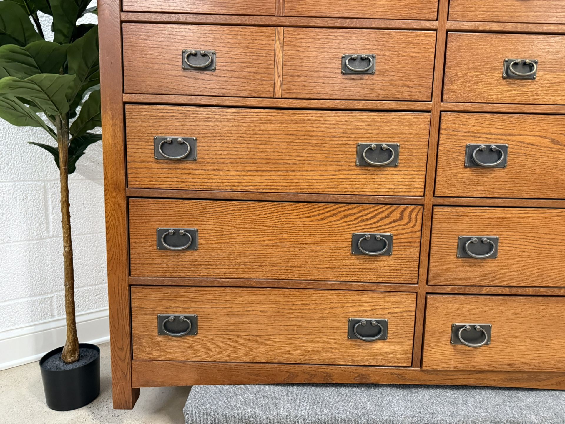 10 Drawer Dresser