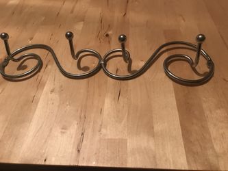 For Hanging 4 $