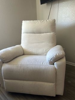 Recliner / nursing chair