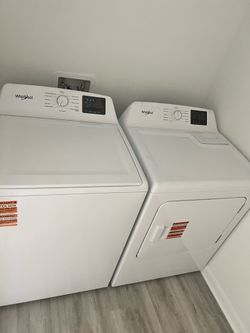 Brand New Whirlpool Washer & Dryer Set – Never Used