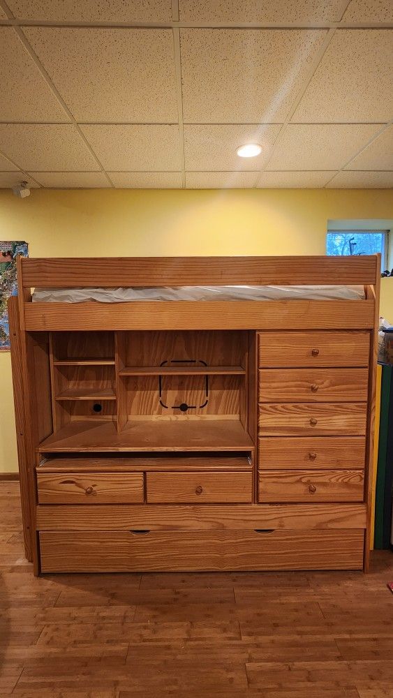 SOLID PINE COMPUTER STORAGE LOFT / BUNK BED WITH TRUNDLE BED