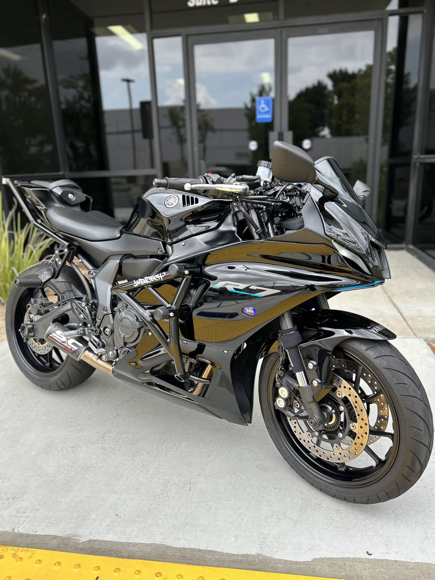 2022 Yamaha R7