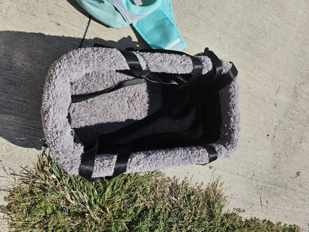 Small Dog Carriers