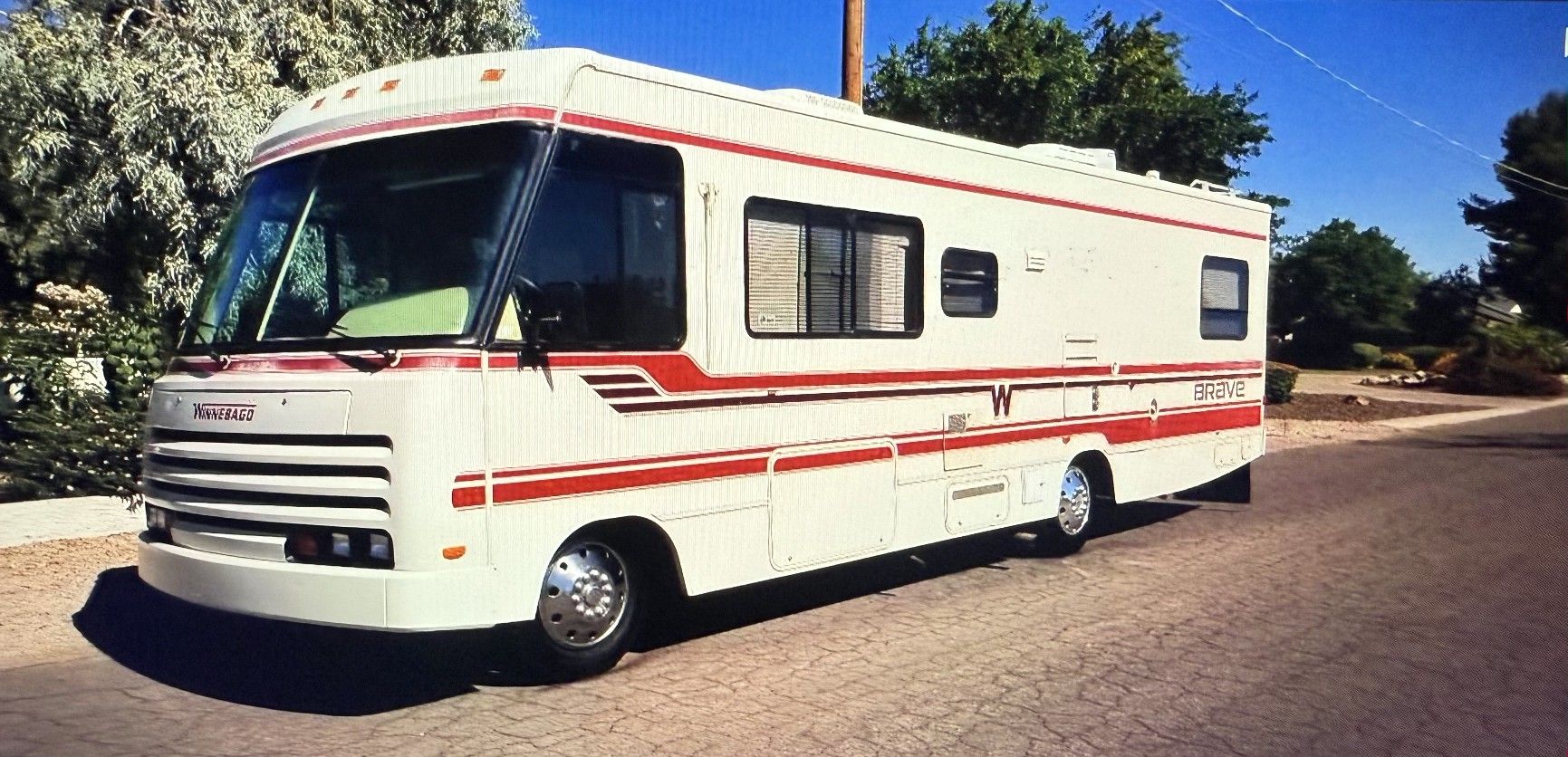 WINNEBAGO BRAVE