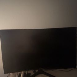 27 Inch Curved 240hrz Monitor 