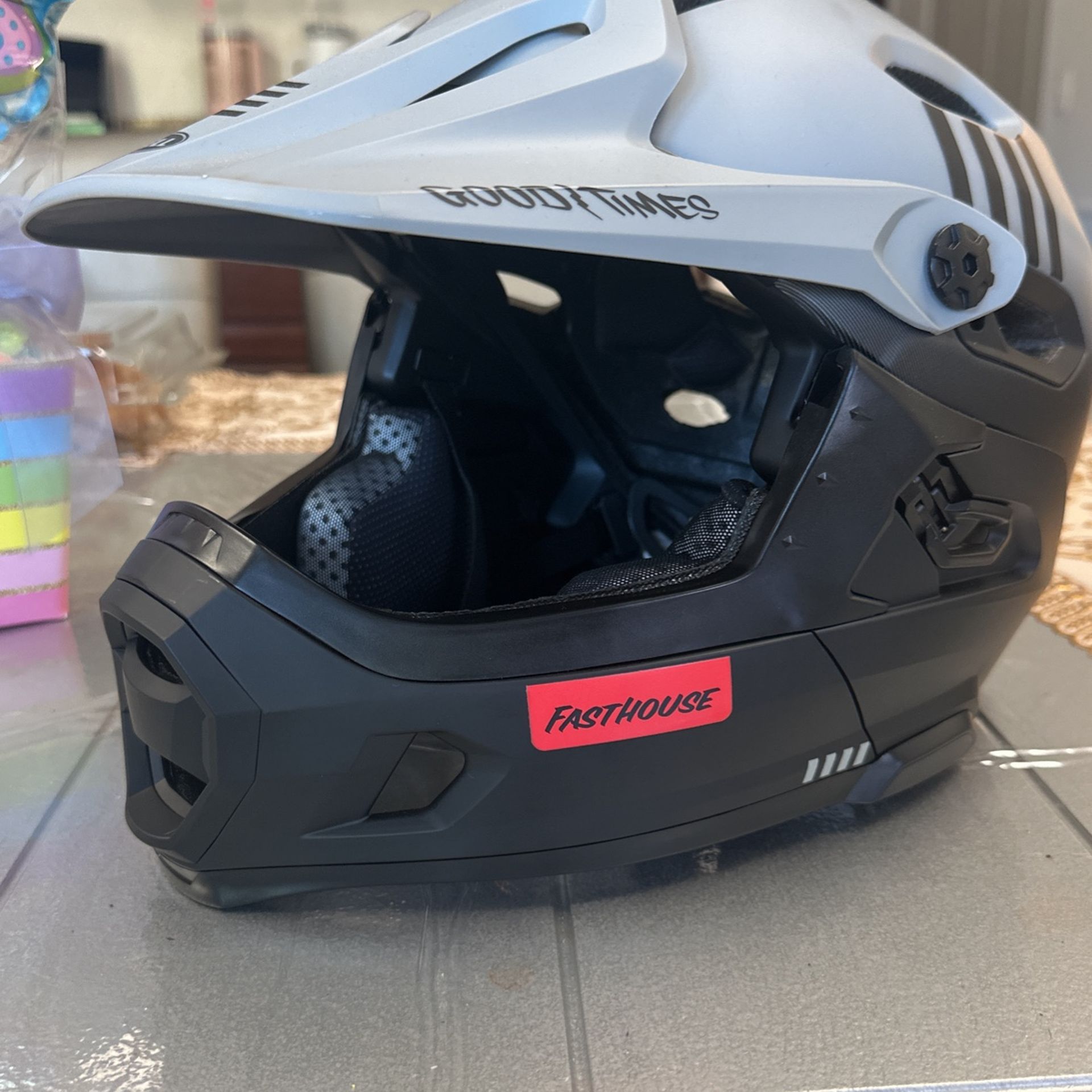 carrying your helmet with a motorcycle Bag for ATV, Motorcycle, Bike, Skate, Climb, Ski, Eque – Covered Living Name:Frost Bite 10122022 Nike SB RPM Backpack