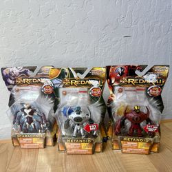 2011 Spin Master Redakai Action Figures - Metanoid Silver & Red & Scarachnoz