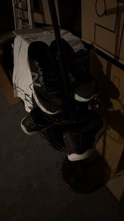 Like new new balance And ascis mens 10d Running Shoues 