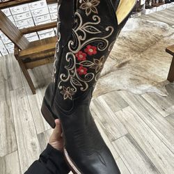 Women Boots