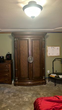 Large entertainment center