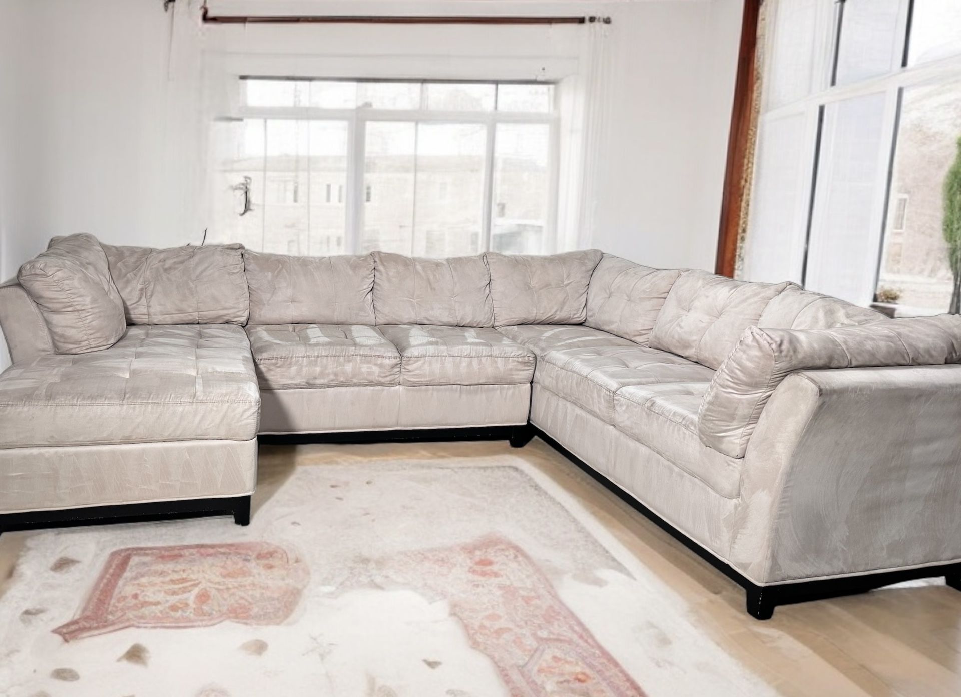 Large Sectional Sofa With Chaise