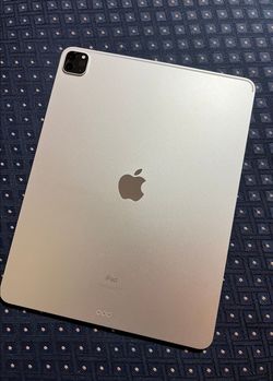 Apple iPad Pro 12.9" (4th Gen) 256GB WiFi Only - Silver