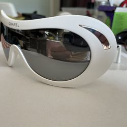 Unisex Chanel Fall 2000 Shield Runway Sunglasses 