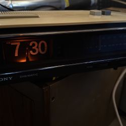 Sony Digimatic Clock