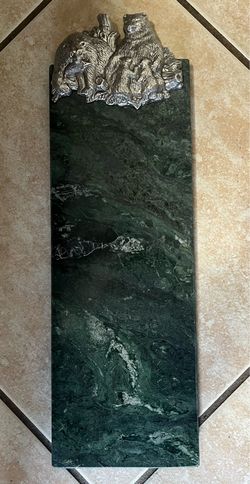 Arthur Court Bears Green Marble Cheese Board