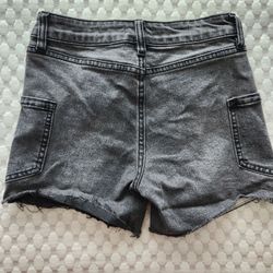 👖 Girls’ Shorts – 12-Year-Old Girl