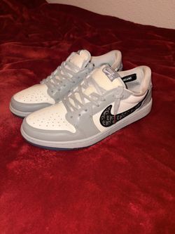 Dior 1 lows size 11 (pair 2,168/8,500)