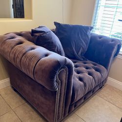 Z Gallerie Large Couch Chair Retails For $1,749