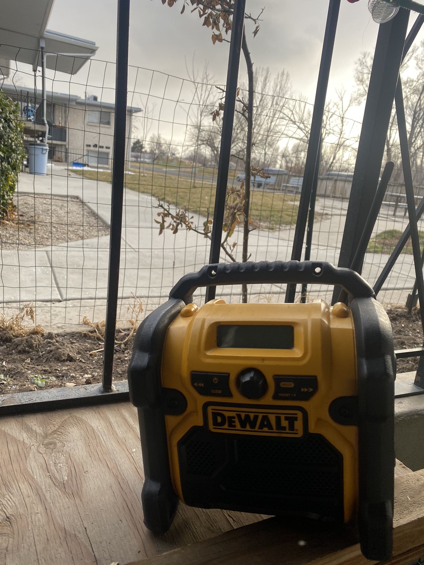DeWalt Radio