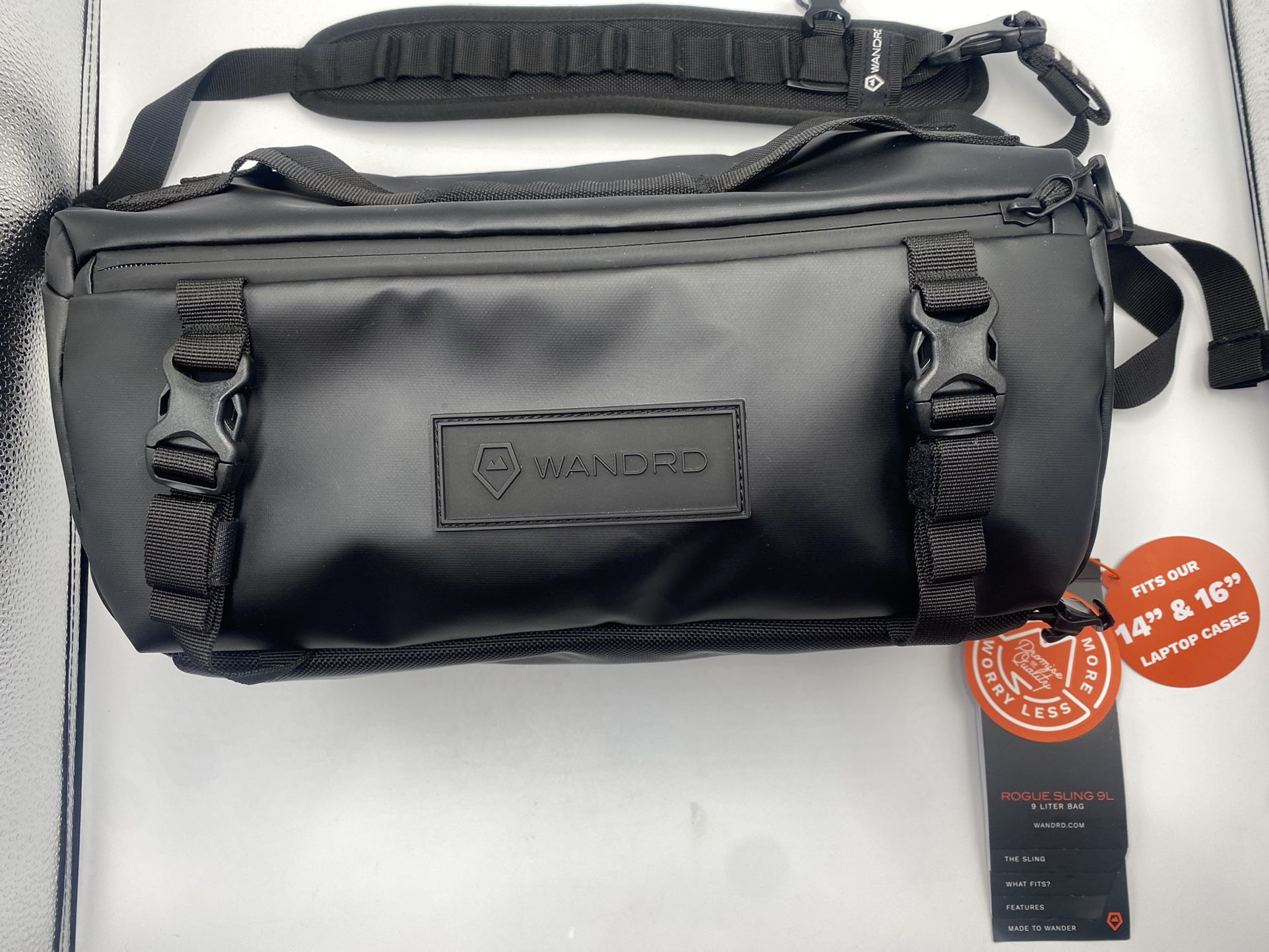 WANDRD ROGUE 9L Sling Camera Bag Crossbody Bag Camera Case Photographers Black
