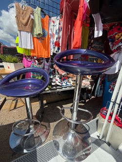 2 bars stools $35 for both