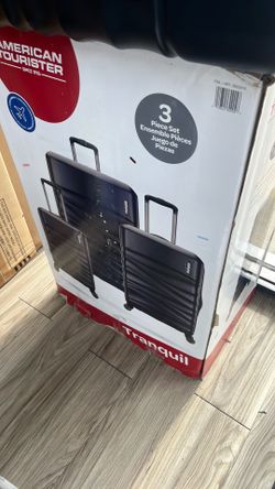 American tourister 3 piece set